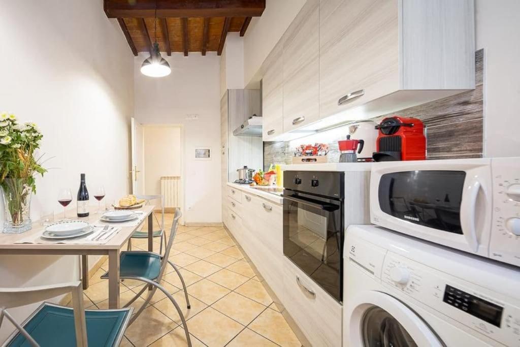 Santa Rosa Apartment - Oltrarno Florencia Exterior foto